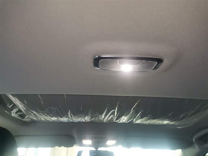 Фото 18 - Changan Raeton CC