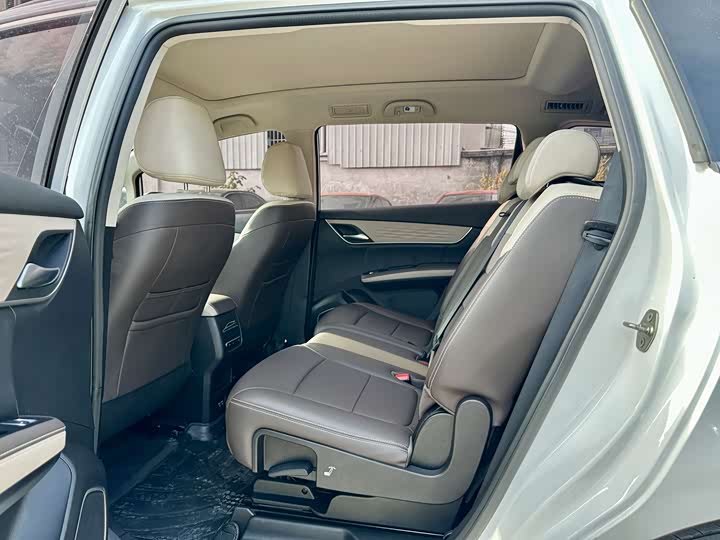 Фото 8 - BYD Song Max Hybrid