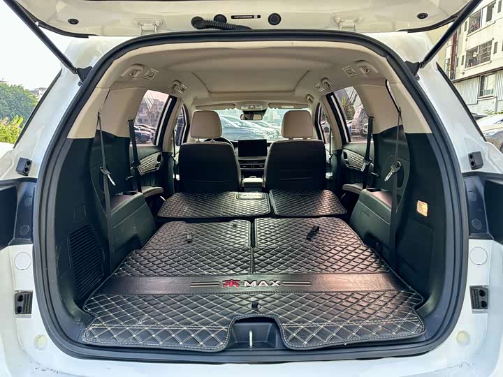 Фото 9 - BYD Song Max Hybrid