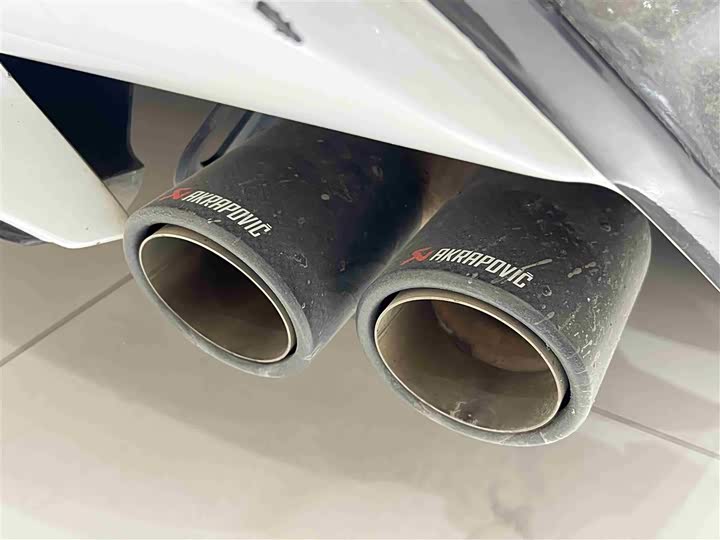 Фото 10 - Lexus RX