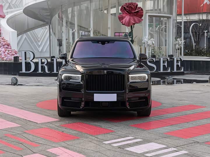 Фото 2 - Rolls-Royce Cullinan