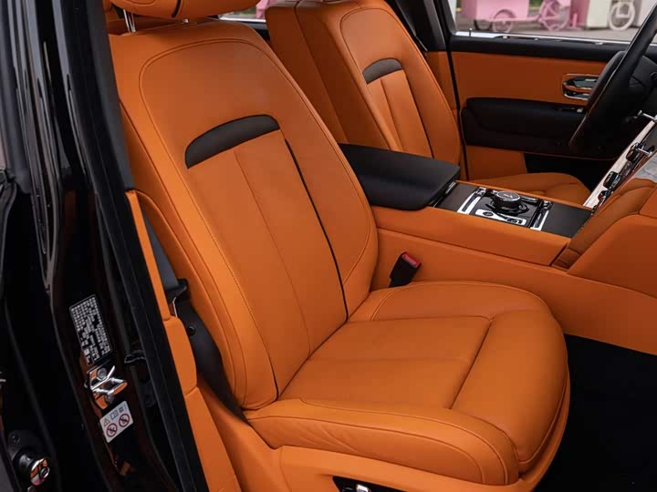 Фото 20 - Rolls-Royce Cullinan