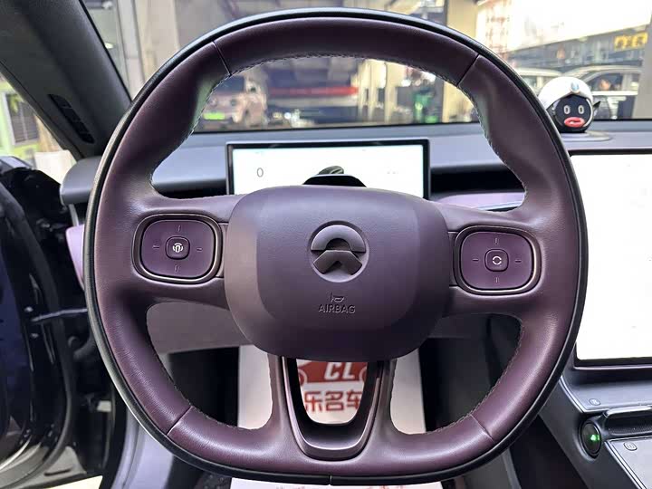 Фото 9 - Nio ET5T