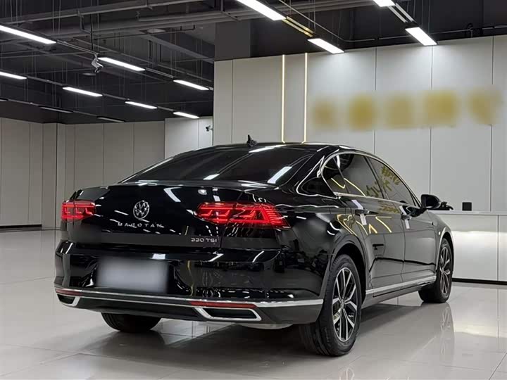 Фото 7 - Volkswagen Magotan