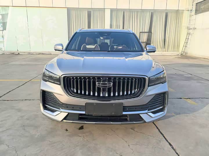 Фото 2 - Geely Monjaro