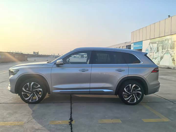 Фото 3 - Geely Monjaro