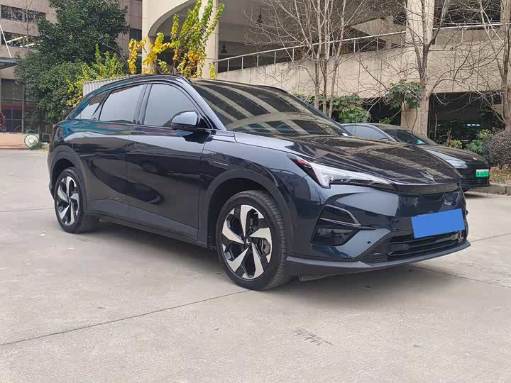 Фото 2 - BAIC Arcfox Alpha T5