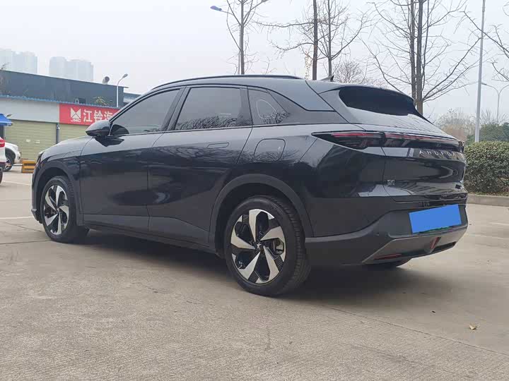 Фото 4 - BAIC Arcfox Alpha T5