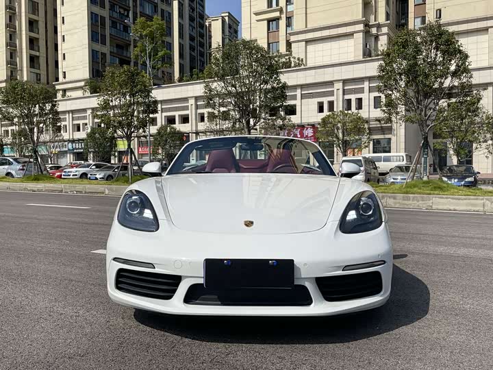 Фото 2 - Porsche 718