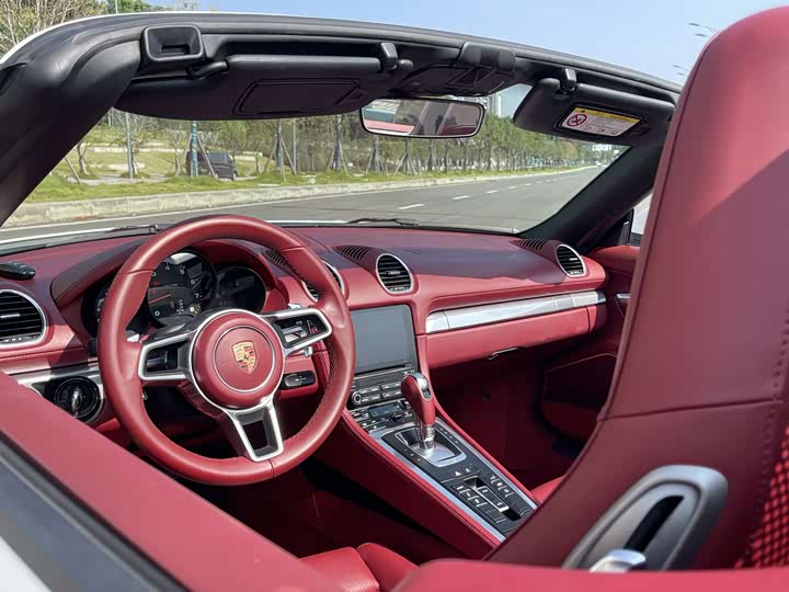 Фото 4 - Porsche 718