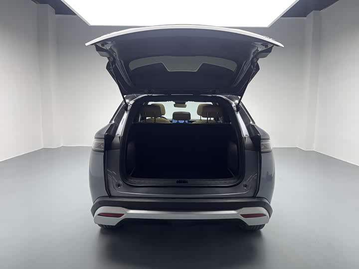 Фото 14 - BYD Song L DM-i Hybrid