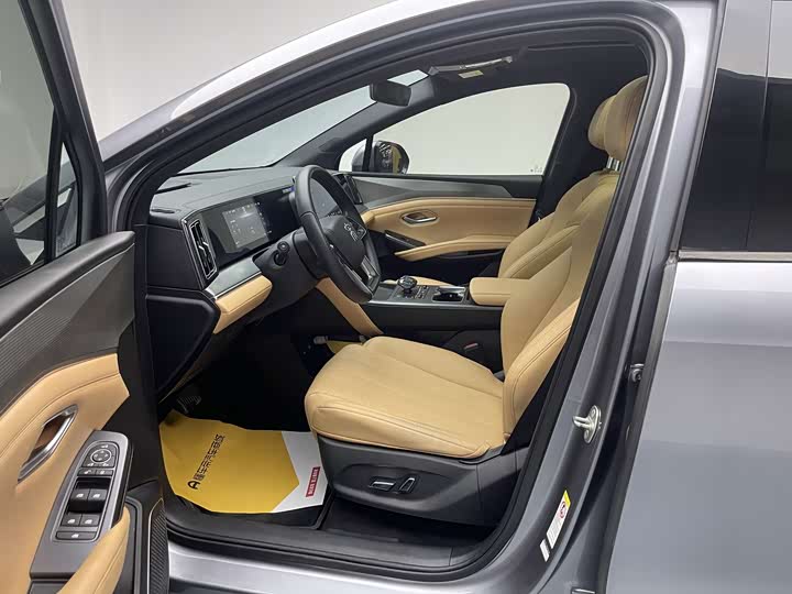 Фото 18 - BYD Song L DM-i Hybrid