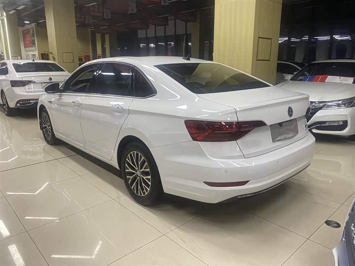 Фото 5 - Volkswagen Sagitar L