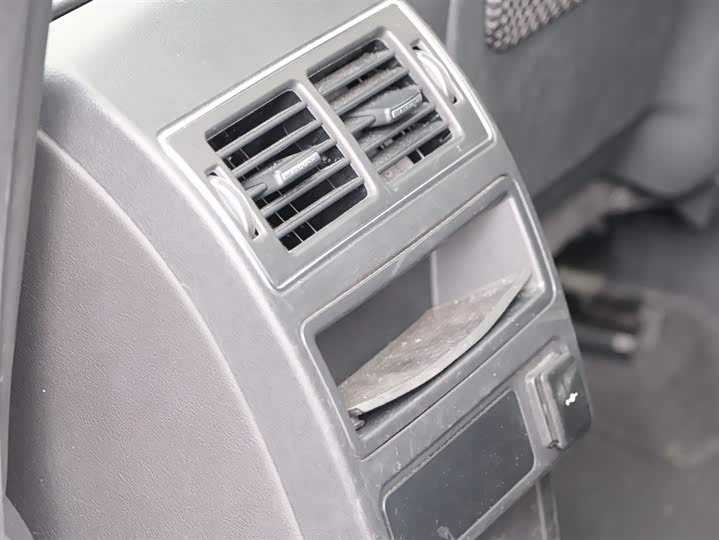 Фото 26 - Jaguar F-Pace