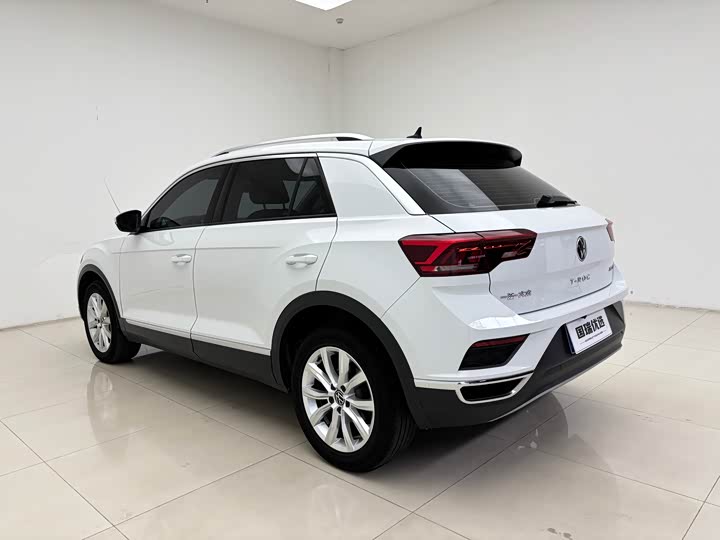 Фото 6 - Volkswagen T-Roc