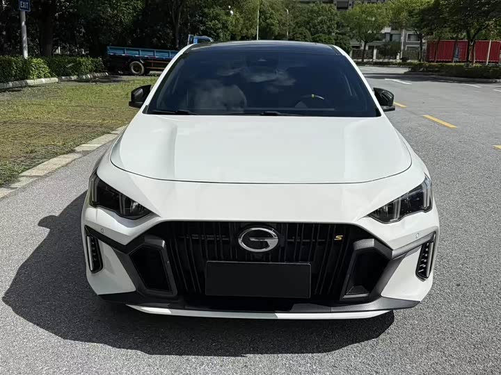 Фото 2 - GAC Trumpchi Empow R