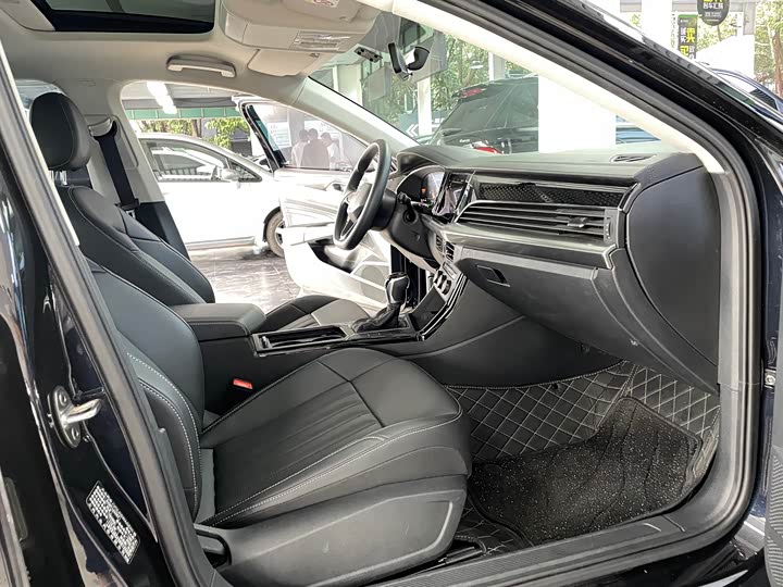 Фото 6 - Volkswagen Passat