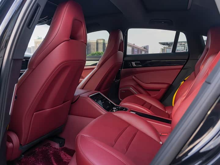 Фото 7 - Porsche Panamera