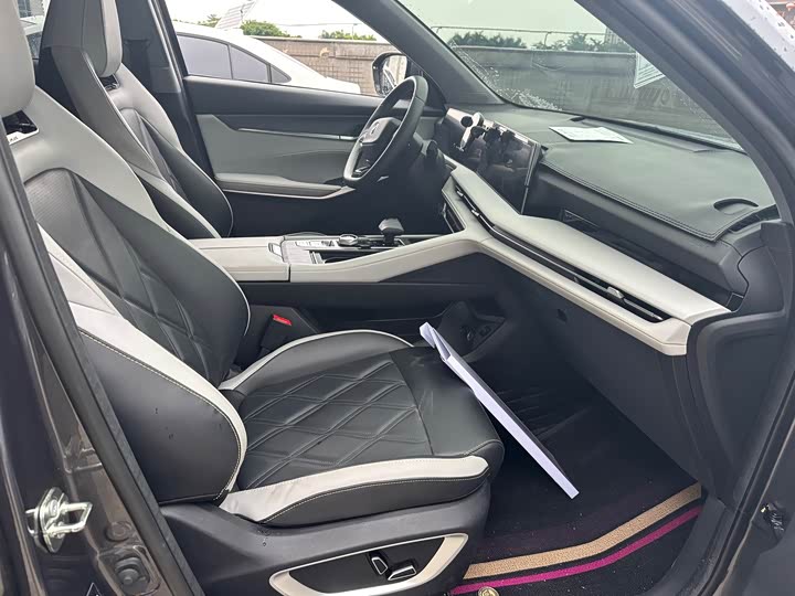 Фото 10 - Changan CS75 Plus