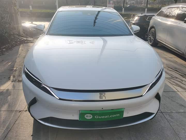 Фото 3 - BYD Han