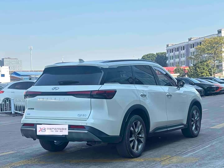 Фото 4 - Infiniti QX60