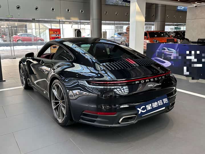 Фото 3 - Porsche 911