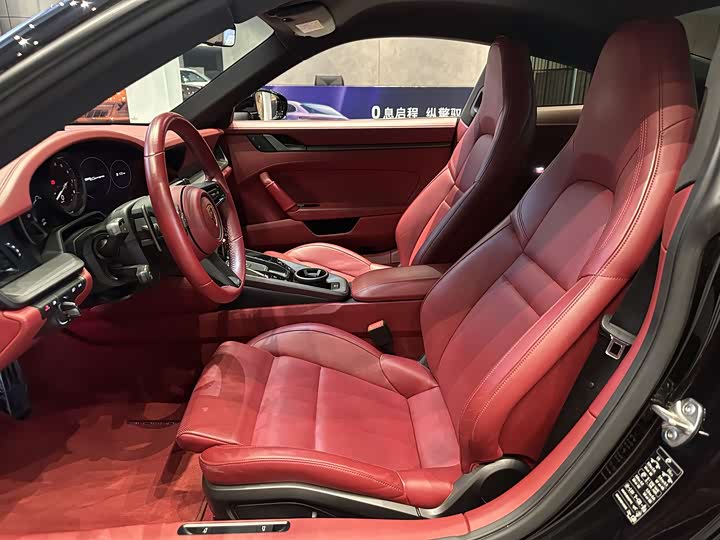 Фото 6 - Porsche 911