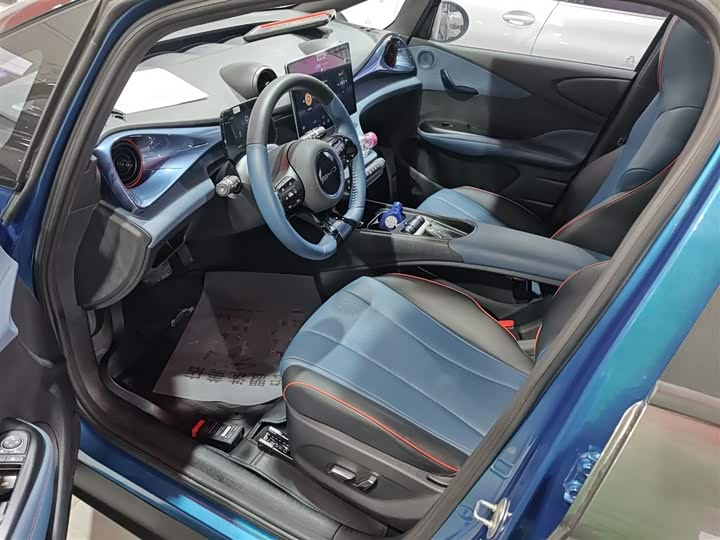 Фото 15 - BYD Dolphin