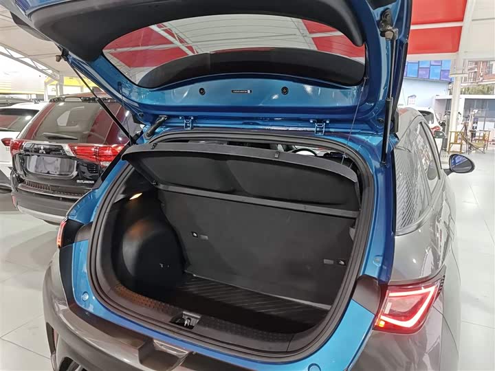 Фото 19 - BYD Dolphin