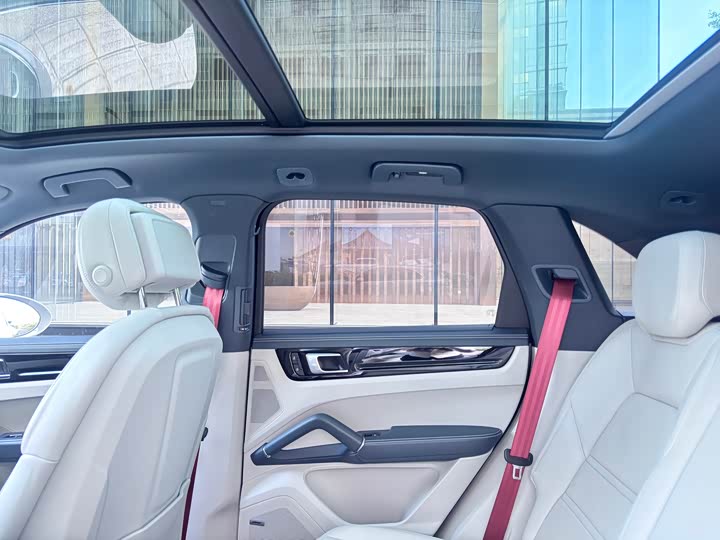 Фото 20 - Porsche Cayenne