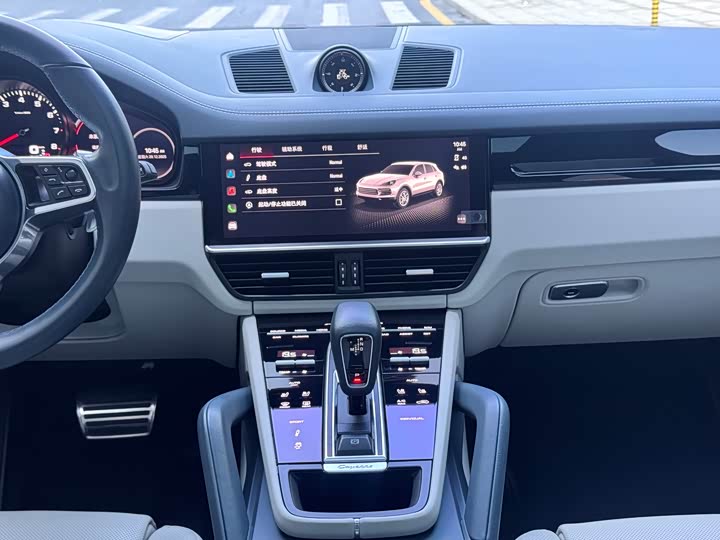 Фото 9 - Porsche Cayenne