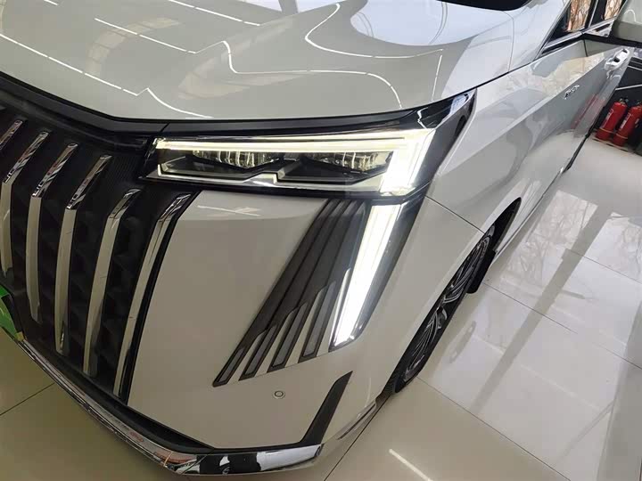 Фото 23 - GAC Trumpchi M8