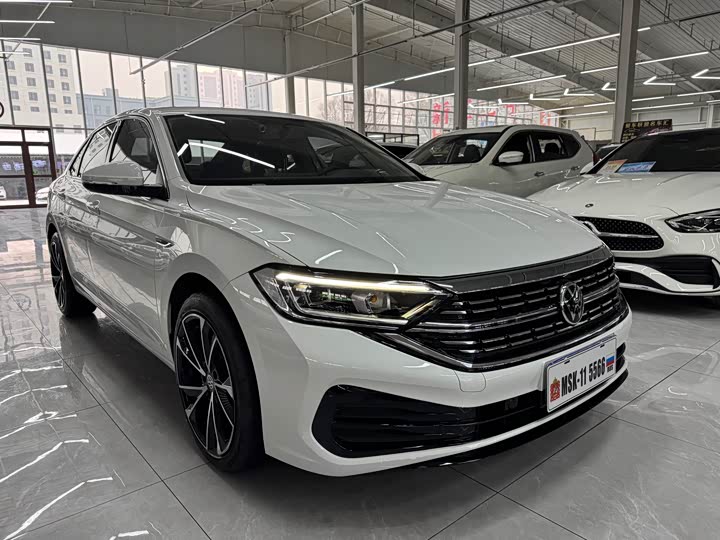 Фото 3 - Volkswagen Sagitar L