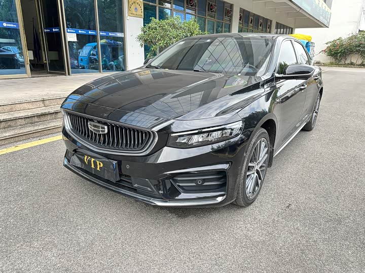 Фото 1 - Geely Preface