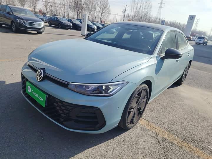 Фото 2 - Volkswagen Passat