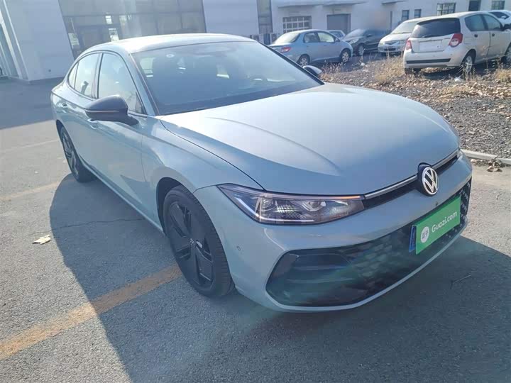 Фото 4 - Volkswagen Passat