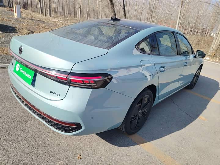 Фото 7 - Volkswagen Passat