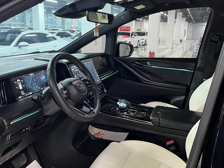 Фото 4 - GAC Trumpchi M8