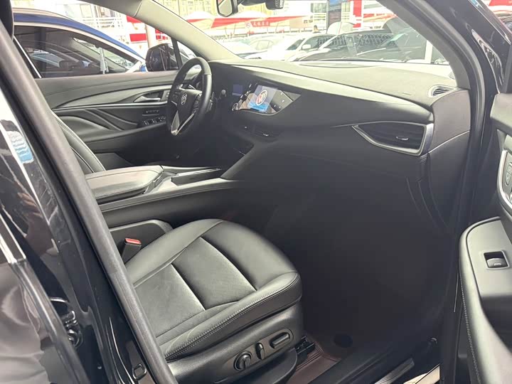 Фото 9 - Buick Enclave