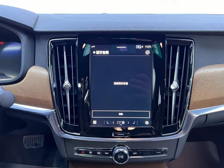 Фото 22 - Volvo S90