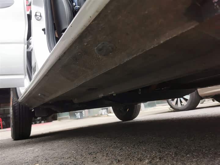 Фото 21 - Dongfeng Nammi Nano EX1