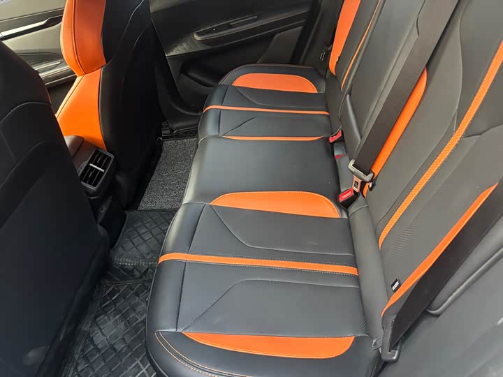 Фото 6 - Changan UNI-V