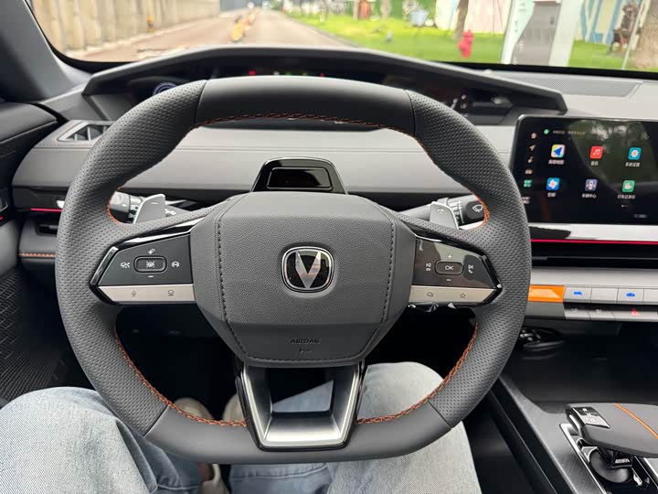 Фото 34 - Changan UNI-V