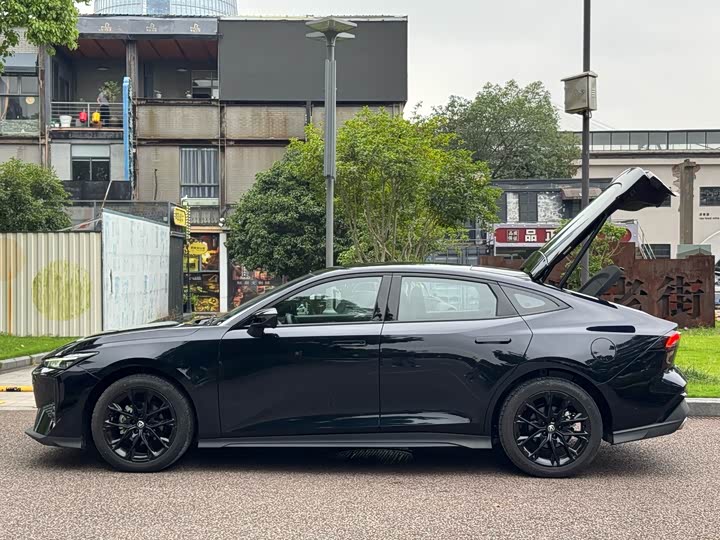 Фото 35 - Changan UNI-V