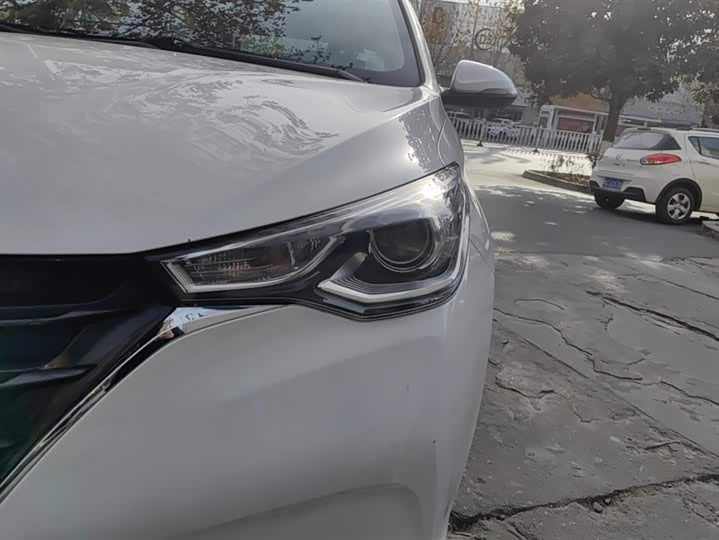 Фото 5 - Changan Alsvin