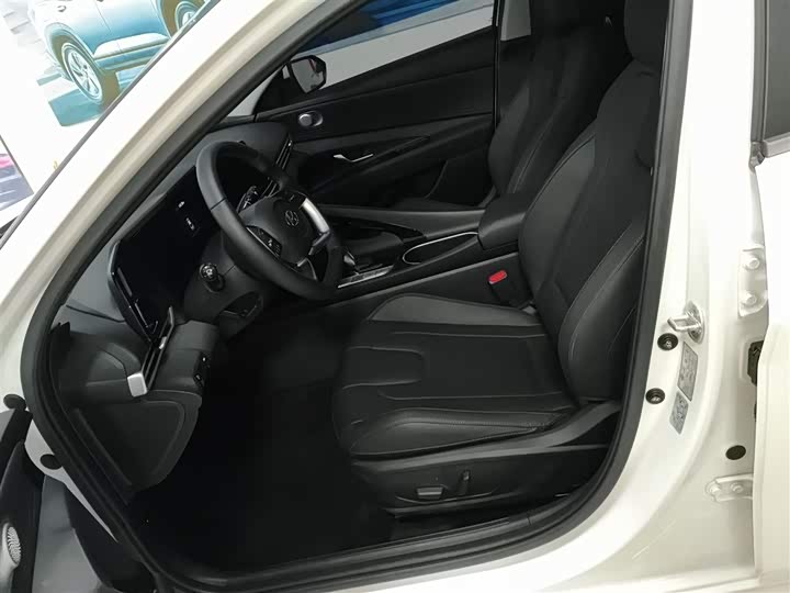 Фото 15 - Hyundai Elantra N line