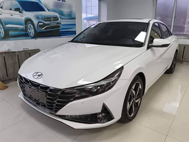 Фото 2 - Hyundai Elantra N line
