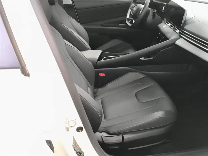 Фото 25 - Hyundai Elantra N line