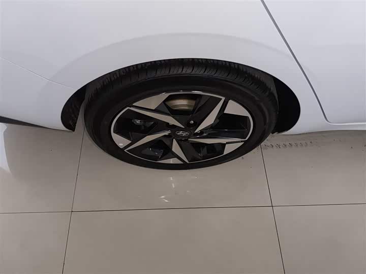 Фото 26 - Hyundai Elantra N line