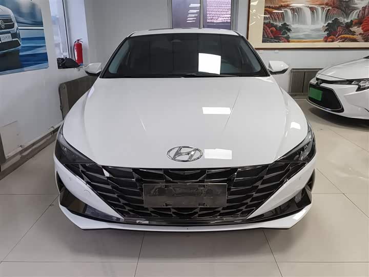 Фото 3 - Hyundai Elantra N line